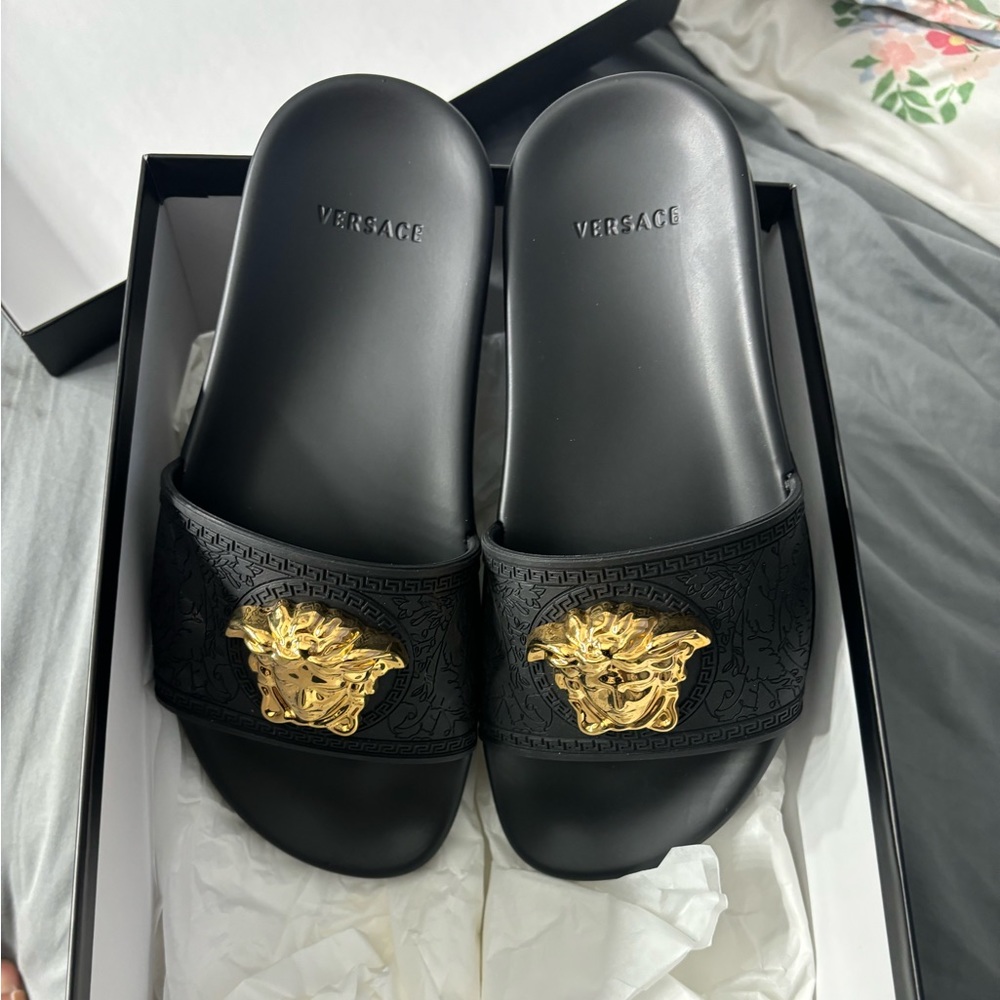 Versace Palazzo slides